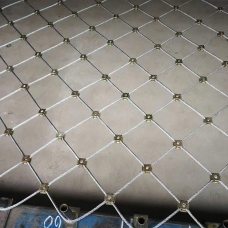 Сетка нержавеющая тросовая со скобочным креплением и ромбической ячейкой Н1 7х7 AISI 316 50х87х2 мм